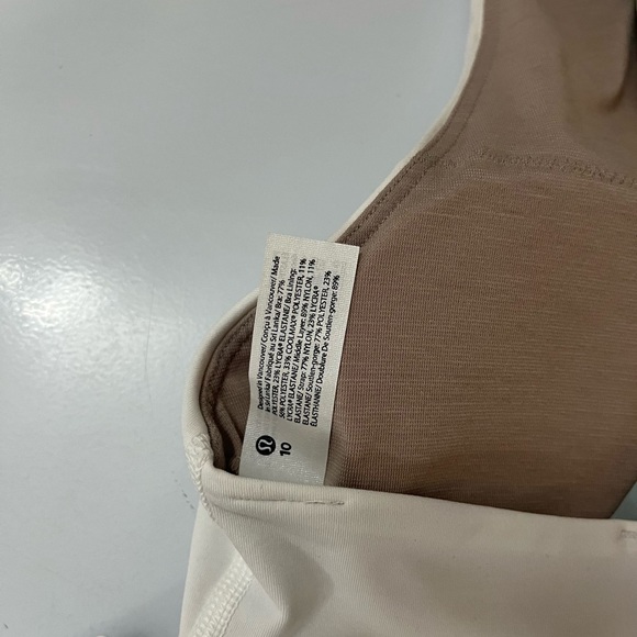 NWT Lululemon High Neck Energy Bra | Size 10 - Picture 2 of 4